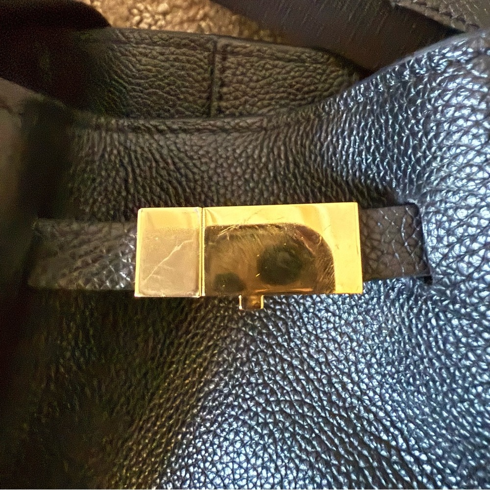 DeMellier  New York Leather Bucket Bag in Black Leather, Gold Hardware - Picture 11 of 16